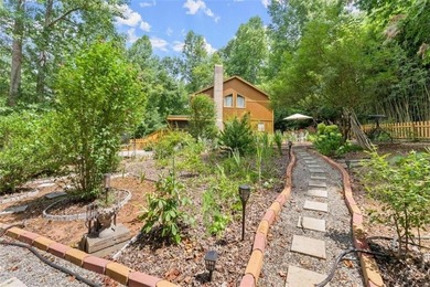 Charming Farmhouse on 1.18 Acres in Dahlonega! Fall in love with