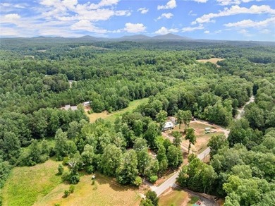 Charming Farmhouse on 1.18 Acres in Dahlonega! Fall in love with