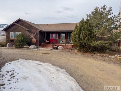 Back on the market at no fault to the seller. This comfortable 1 - photo 1