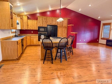 Back on the market at no fault to the seller. This comfortable 1 - photo 7