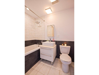 JUST LISTED Renovated South-Facing 1 Bedroom with Private - photo 5