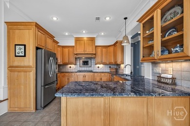 LUXURY LIVING AT LAKE SINCLAIR! MILLION DOLLAR VIEWS, LOCATION - photo 26