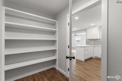 Reduced and move in ready! Beautifully, renovated country home - photo 9