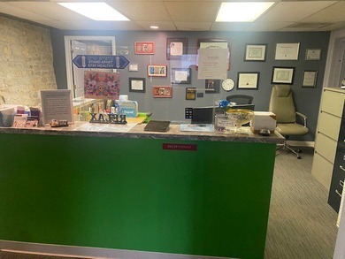 Versatile 6,400 square foot commercial building offering