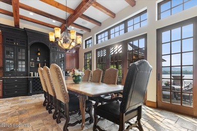 Nestled in sought-after Huddle Bay, this exceptional Bolton - photo 17