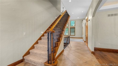 Exceptional custom-built home offering nearly 6,000 sq ft of - photo 21