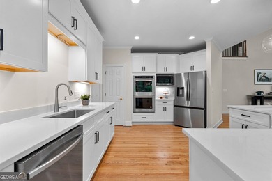 *** MUST SEE *** Lakefront Luxury on Lake Kedron - Completely - photo 22