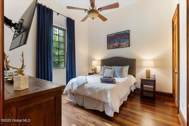 Nestled in sought-after Huddle Bay, this exceptional Bolton - photo 31
