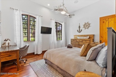 Nestled in sought-after Huddle Bay, this exceptional Bolton - photo 32