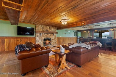 Nestled in sought-after Huddle Bay, this exceptional Bolton - photo 37