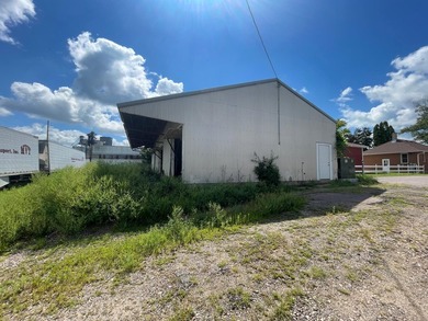 - 3 buildings Total SF: 9,280 SF - Water Street: Gravel, Runs - photo 4