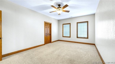 Exceptional custom-built home offering nearly 6,000 sq ft of - photo 46
