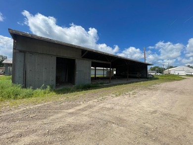 - 3 buildings Total SF: 9,280 SF - Water Street: Gravel, Runs - photo 8