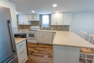 Coastal getaway with character located in a campground community - photo 11