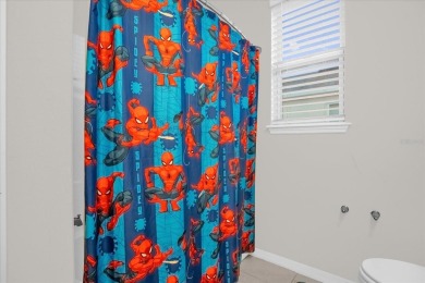 This beautifully designed 4-bedroom, 3-bathroom single-story - photo 15