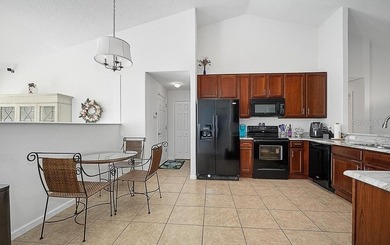 New Price! Lakefront living with privacy and beautiful breezes - photo 16