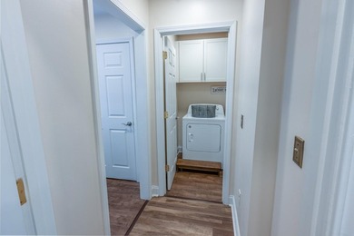 Coastal getaway with character located in a campground community - photo 17