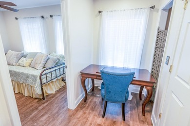 Coastal getaway with character located in a campground community - photo 18