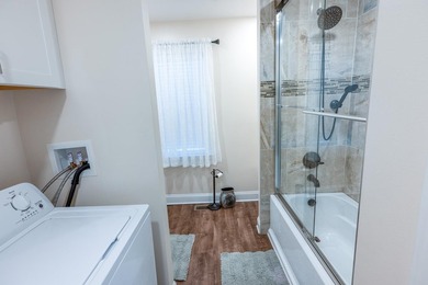 Coastal getaway with character located in a campground community - photo 22