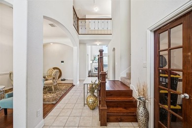 Beautiful and spacious, this move-in ready home is located in - photo 2