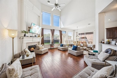Beautiful and spacious, this move-in ready home is located in - photo 8