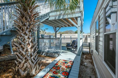 Coastal getaway with character located in a campground community - photo 31