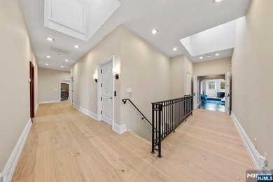 For more info. *Also available immediately for rent, furnished* - photo 41