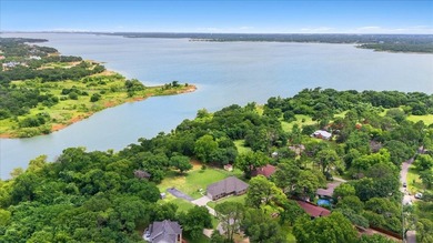 Rare opportunity to enjoy lakefront-adjacent living on a - photo 1