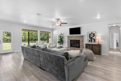 Rare opportunity to enjoy lakefront-adjacent living on a - photo 6