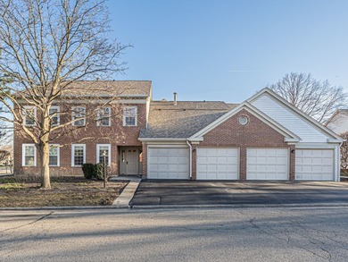 (private lake, pond, creek) Condo For Sale in Wheeling Illinois