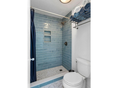 It is rare to find three bedrooms with three full bathrooms in - photo 20