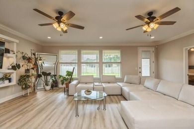 VA Assumable at 5%! seller offering $5,000 for concessions. Sod - photo 10
