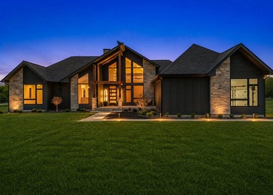 Welcome to this exceptional newly completed construction home - photo 2