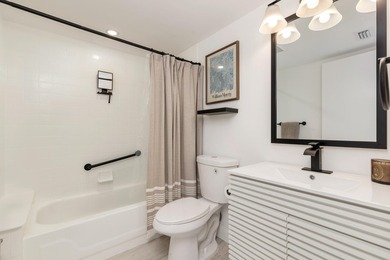Beautifully renovated 2-bedroom, 2-bathroom condo offering 1,064 - photo 13