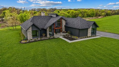 Welcome to this exceptional newly completed construction home - photo 6