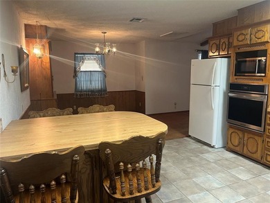 Discover your own slice of country paradise at the Ranch House!