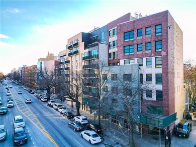 One bedroom condo on 3rd floor in a elevator building