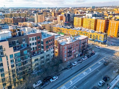 One bedroom condo on 3rd floor in a elevator building