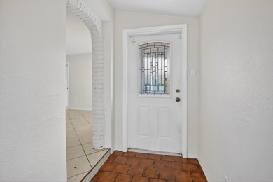 Back on market! Brand new roof completed! Move-in ready 2BR/1BA - photo 27