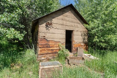 Turnkey 80-Acre Homestead on Lake Roosevelt - Fully operational - photo 27