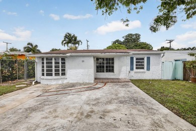 Back on market! Brand new roof completed! Move-in ready 2BR/1BA - photo 42