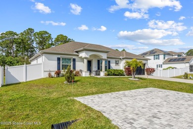 Welcome to this beautifully designed 4-bedroom, 2-bathroom home - photo 2