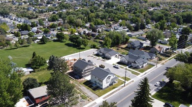 $5,000 seller credit available toward a backyard fence with an - photo 49