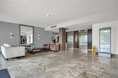 Lake Condo For Sale in North Miami Beach, Florida