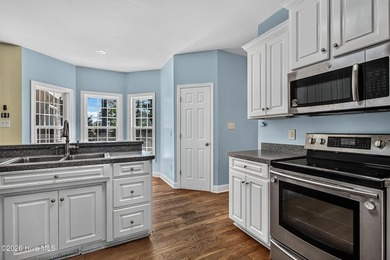 Welcome to 203 Wingate Drive, a spacious and inviting home - photo 21