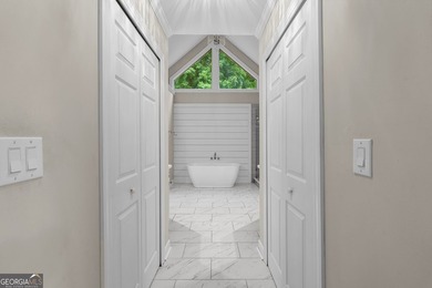 Welcome to 340 Broadmoor Drive, a beautiful brick residence - photo 38