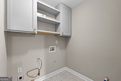 Welcome to 340 Broadmoor Drive, a beautiful brick residence - photo 44