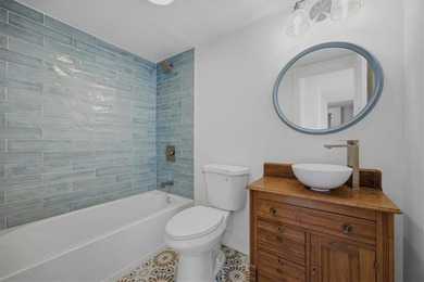 Fully renovated, this private 3bd/3ba lakeside ranch home, sits - photo 21