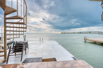Fully furnished northeast-facing waterfront townhome just steps - photo 29