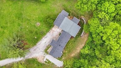 Fully renovated, this private 3bd/3ba lakeside ranch home, sits - photo 29